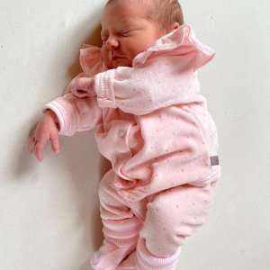 Elya Crétin Comment